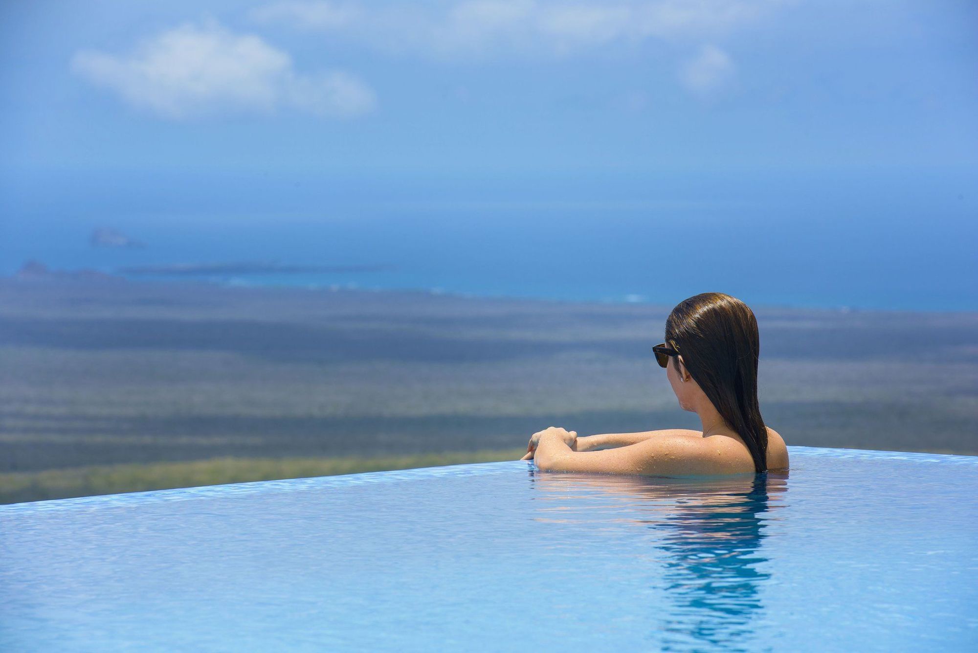 Pikaia Lodge Santa Cruz Island ภายนอก รูปภาพ